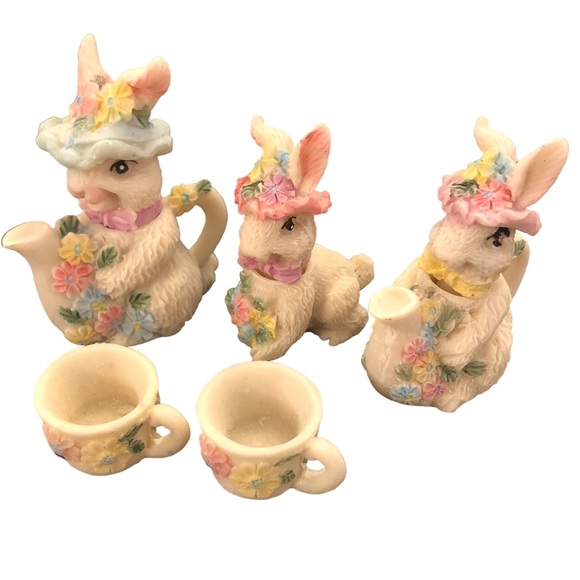 Easter Bunny Miniature Tea Set - Picture 2 of 7